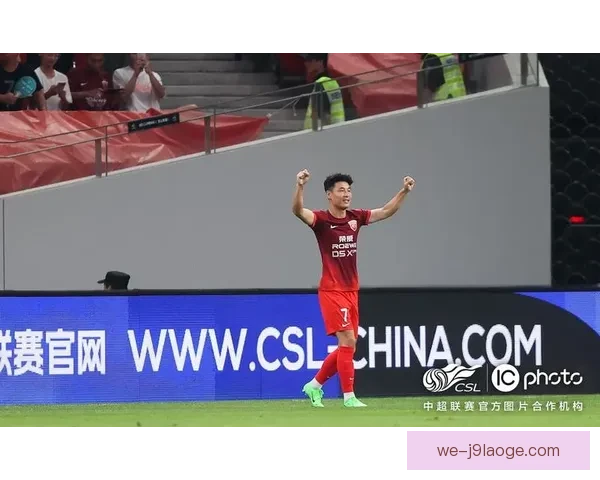 上海海港连续称霸中超联赛 武磊荣膺金靴再创辉煌 上海海港连续称霸中超联赛 武磊荣膺金靴再创辉煌
