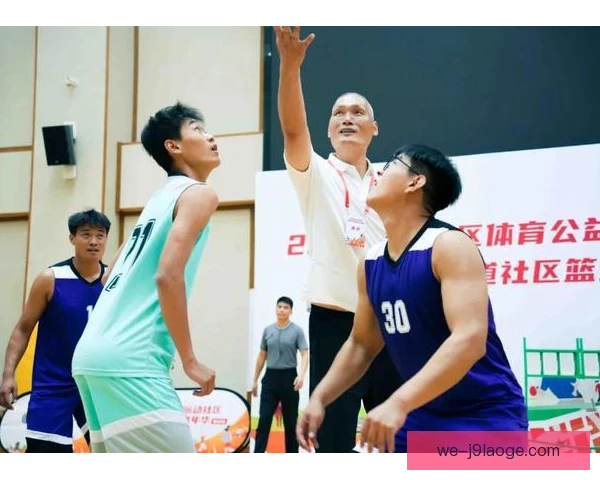 社区型俱乐部控球推进方式，短传渗透成主流